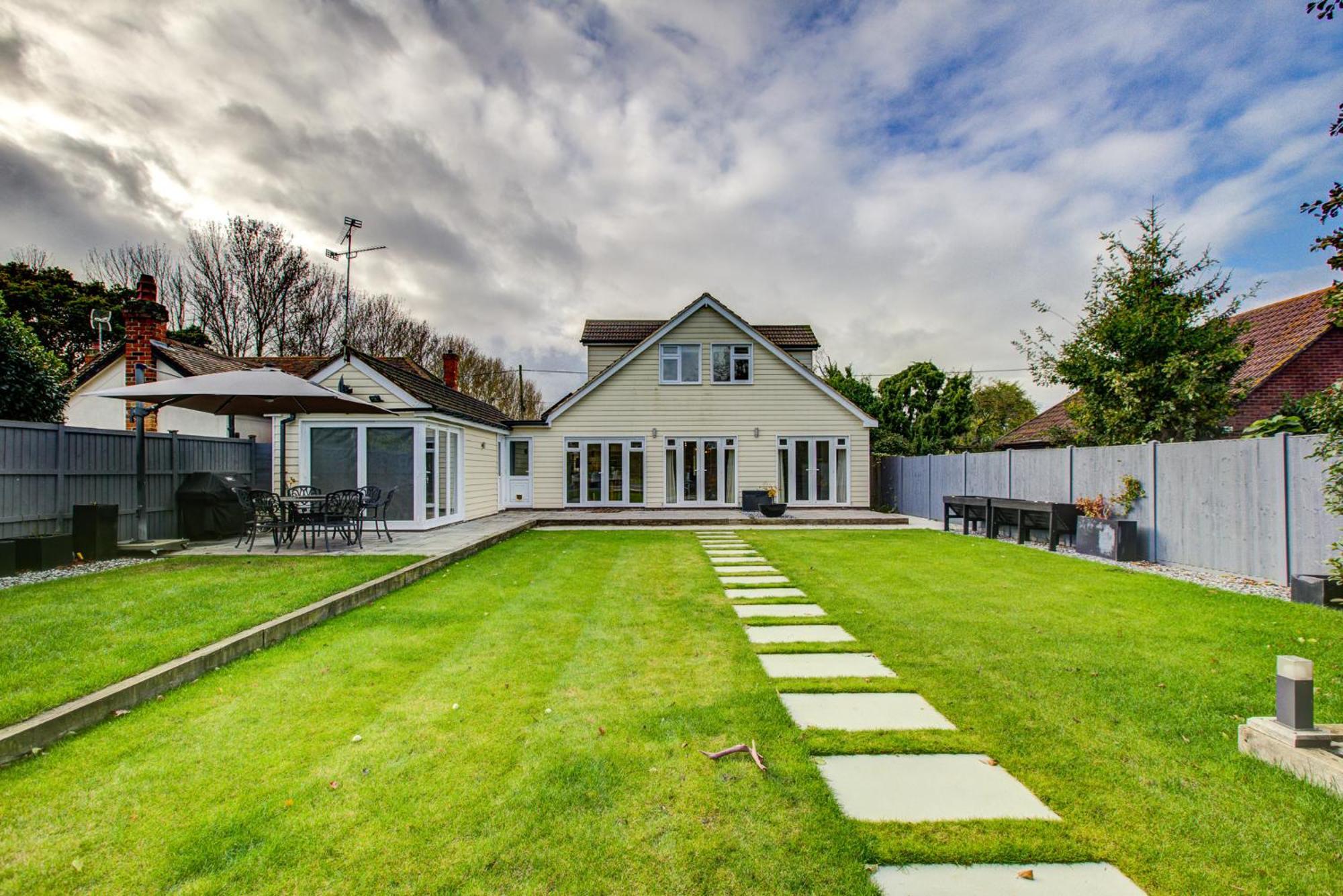 Pass The Keys Spacious House Near Chelmsford Villa Exterior photo